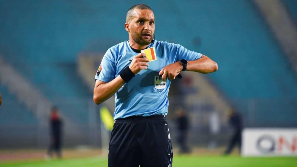 "الفيفا" تكشف لائحة حُكام "الموندياليتو" والمغربي رضوان جيد حاضر كحكمٍ لـ"الفار"