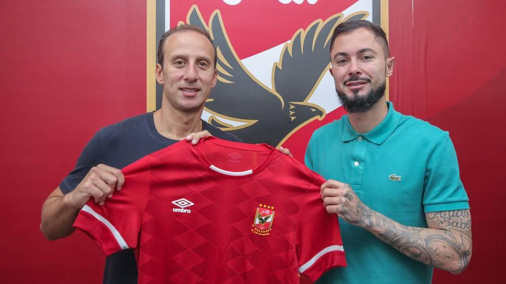 برونو سافيو (لاعب الأهلي): "سنتوجه صوب المغرب من أجل التتويج بلقب 'الموندياليتو'"