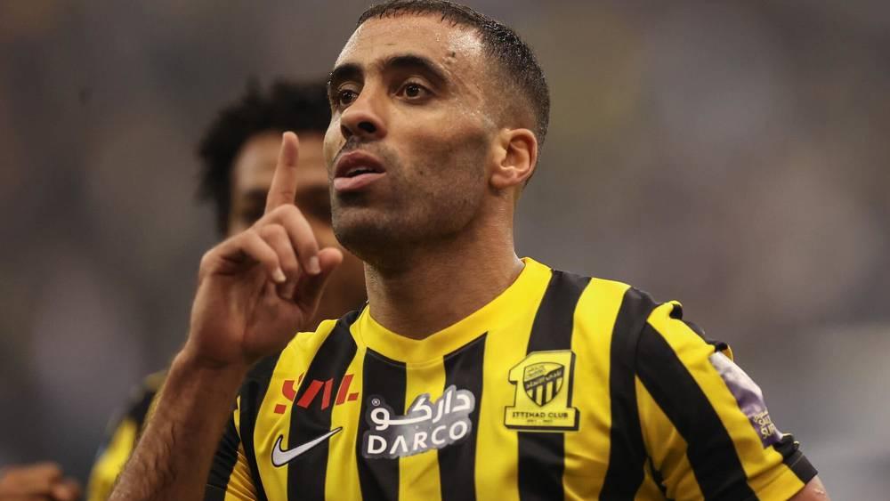 تقارير سعودية/ الاتحاد يقترب من تجديد عقد عبد الرزاق حمد الله لموسمين إضافيين