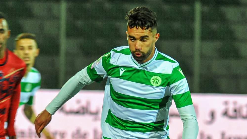 رسميا/ مولودية وجدة يعلن فسخ عقده مع الجزائري علي هارون بالتراضي