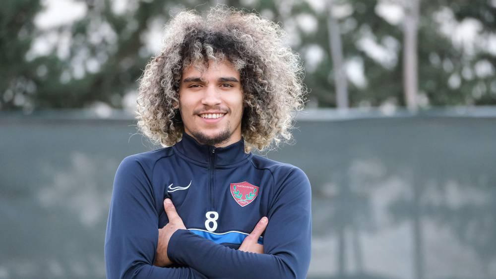 الجزائري بوجمعة زميل الكعبي يطمئن المتابعين ويبرز عبر شريط مصور الأضرار الجسيمة التي تعرض لها منزله بعد الزلزال