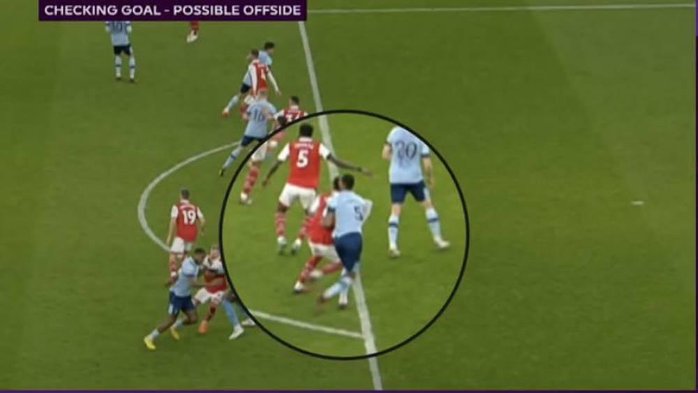 لجنة الحكام في الاتحاد الإنجليزي تعتذر لأرسنال بعد احتساب هدف برينتفورد "من تسلل"