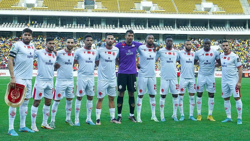التشكيلة الرسمية للوداد أمام شبيبة القبائل الجزائري.. مطيع وبوسفيان أساسيان وبن عيادة والجعدي في الاحتياط