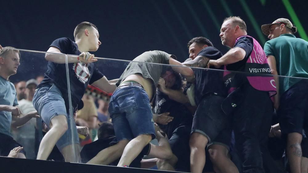 إيطاليا تمنع جماهير فينورد من التنقل ودخول الملعب ضد روما