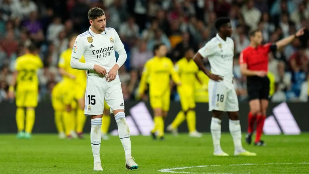 لاعبو ريال مدريد يدعمون فالفيردي بعد واقعة اعتدائه على لاعب فياريال أليكس باينا