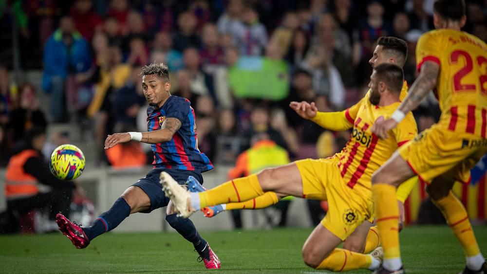 "الليغا"/ برشلونة المتصدر يتعادل ضد جيرونا (0-0) ويوسع الفارق مع ريال مدريد إلى 13 نقطة