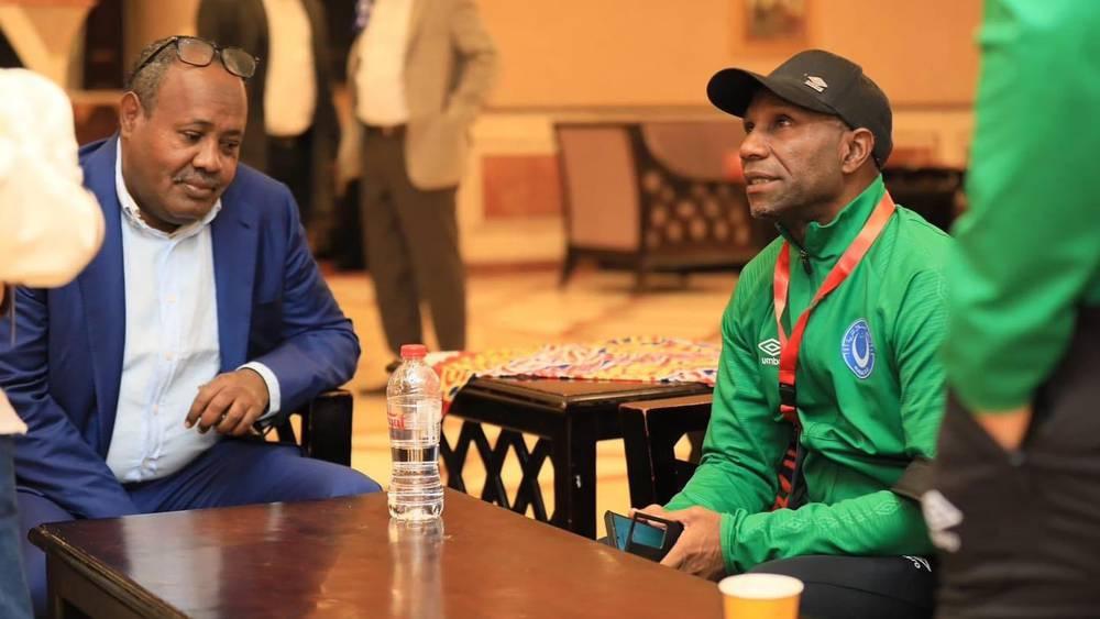 إجلاء مدرب الهلال فلوران إيبينغي من السودان ولاعبون عالقون ينتظرون "المساعدة" من بينهم فابريس نغوما