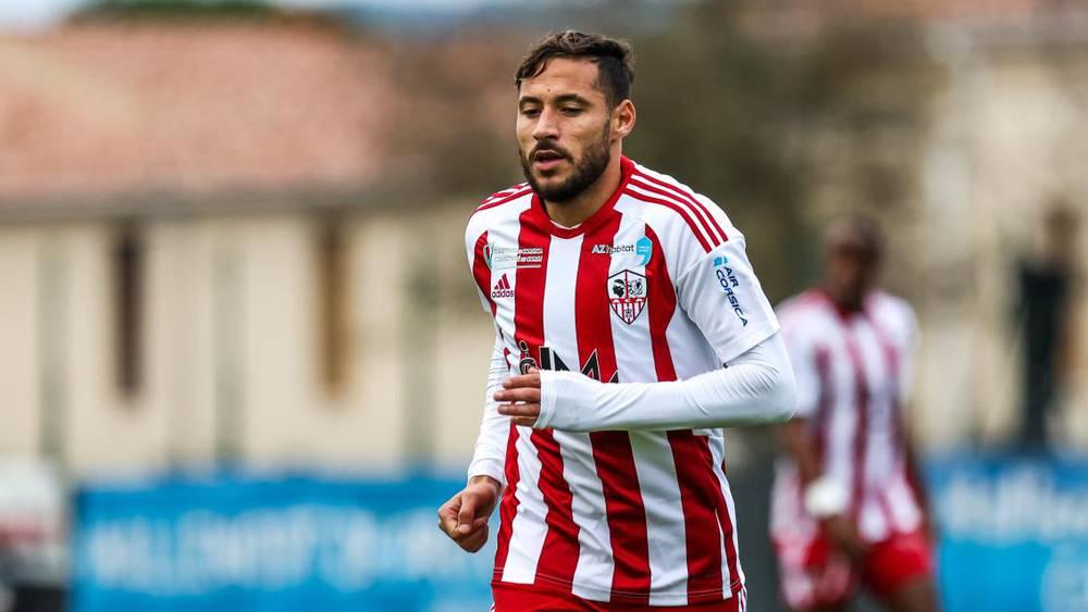 أجاكسيو يعلن اختفاء بلايلي عن الأنظار للمرة الثانية هذا الموسم ويهدده بعقوبات تأديبية بسبب تصرف "غير لائق" تُجاه الجماهير