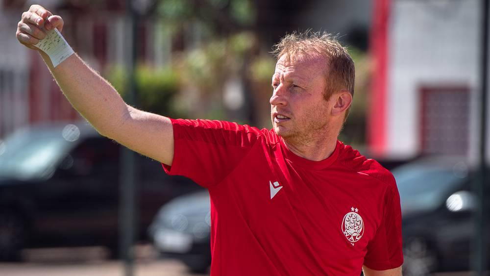 فاندينبروك: "حتماً سنمر بفترات صعبة في مباراة الغد أمام سان داونز وسأعتمد على عقلية اللاعبين للخروج منها"