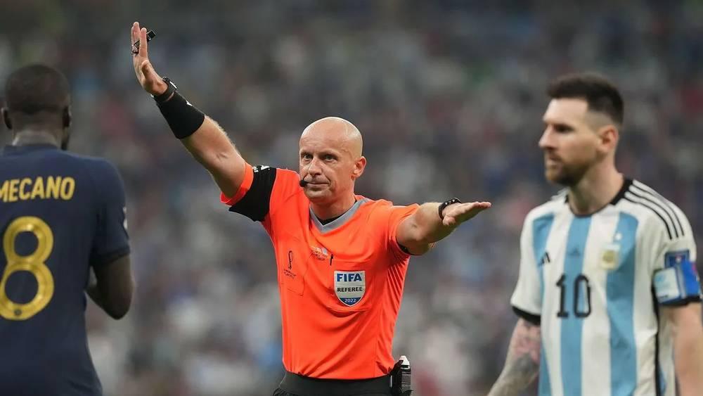 رسميا/ البولندي "مارتشينياك" حكما لنهائي دوري الأبطال بعد إدارته نهائي كأس العالم "قطر 2022"