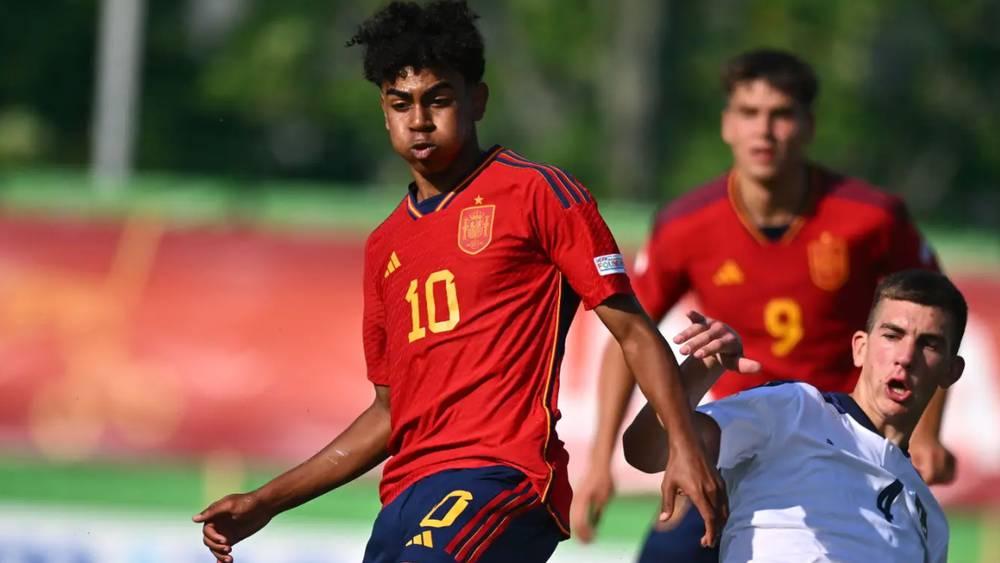 شيبا: "كانت هناك اتصالات مع لامين يامال لكنه اختار حاليا اللعب لمنتخب إسبانيا"