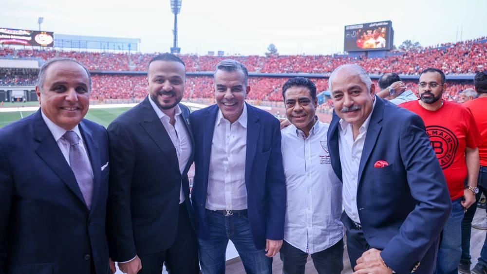 مسيرو الأهلي يغلقون هواتفهم أمام مسؤولي الوداد الراغبين في التنسيق معهم بخصوص ولوج الجماهير الودادية للملعب