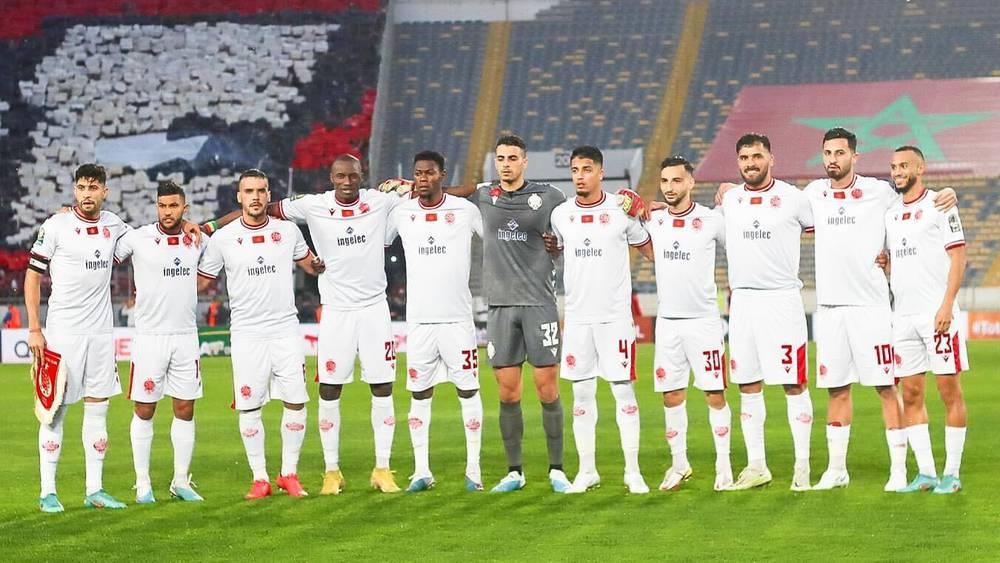 "الوينرز" في رسالة للاعبي الوداد: "صفقنا لقتاليتكم وأنتم الآن مطالبون بتفعيل 'سطاج الوحش'.. احترقنا اليوم ولكننا سنبعث من ملعب أكادير"