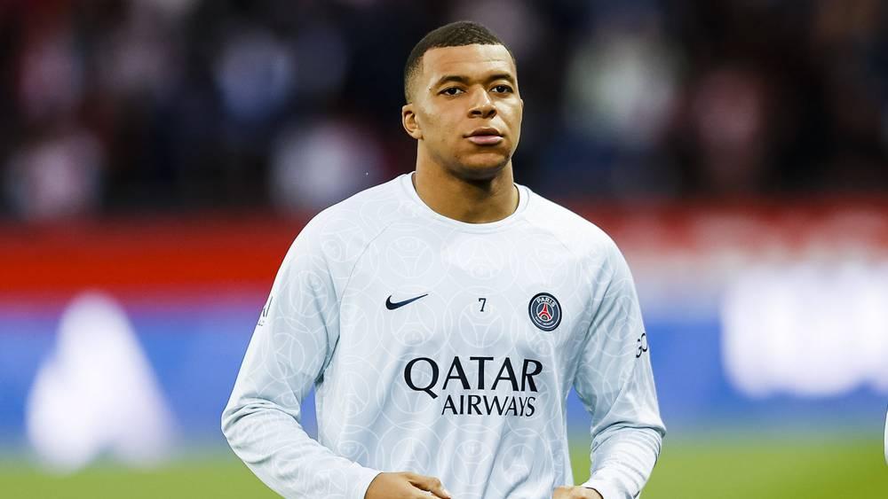 مبابي: "اللعب في باريس سان جيرمان لا يساعد كثيرا لأنه فريق منقسم ولم أشتكِ أبدا من التقليل من أدائي"