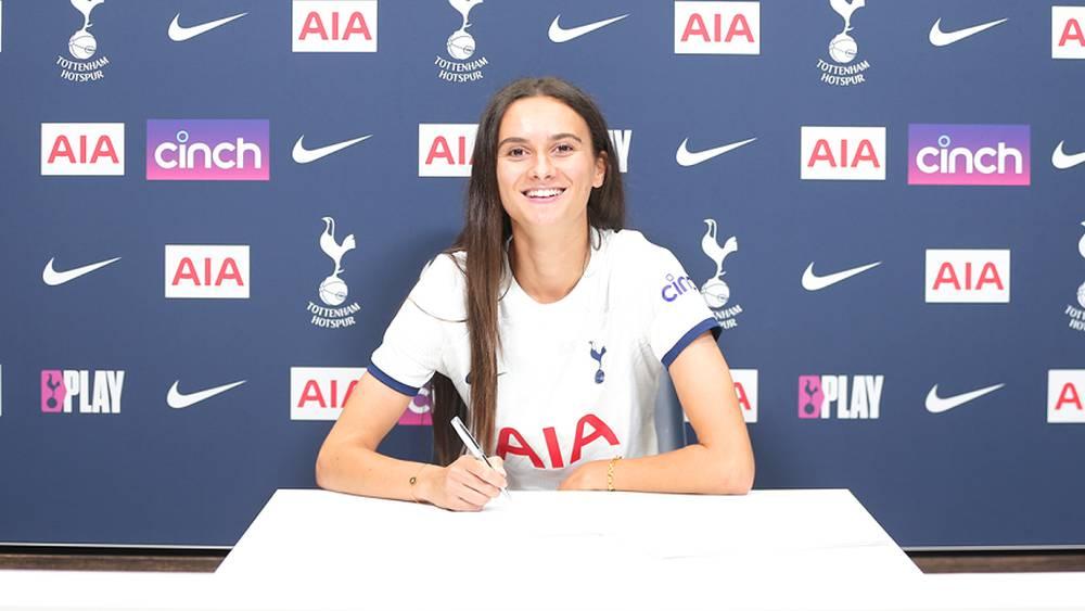 رسميا/ نادي توتنهام النسوي يعلن تجديد عقد روزيلا عيان حتى يونيو 2025