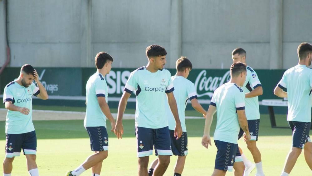 في انتظار تقديمه الرسمي.. شادي رياض يتدرب يومه الثلاثاء رفقة ريال بيتيس