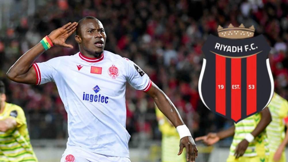 سامبو يجتاز الفحص الطبي تمهيدًا لانضمامه إلى الرياض السعودي قادما من الوداد