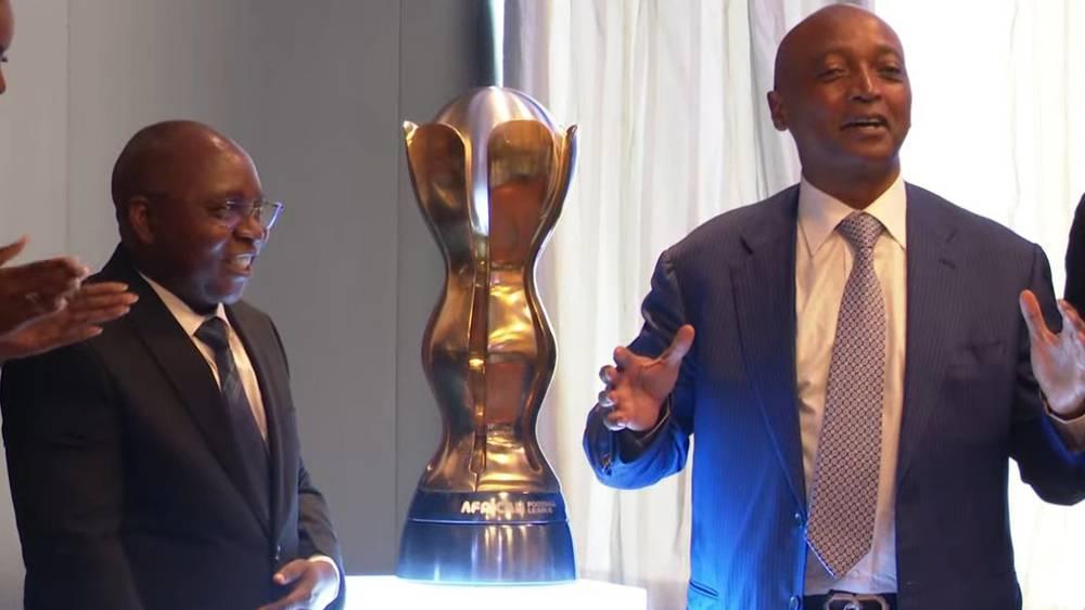 باتريس موتسيبي يكشف الستار عن الكأس الرسمية للدوري الأفريقي