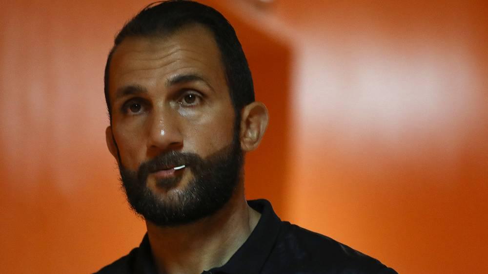 رمزي: "مواجهة الوداد والترجي من طراز آخر.. الماضي بينهما سيلعب دورا كبيرا وستكون فرصة لرد الحساب"