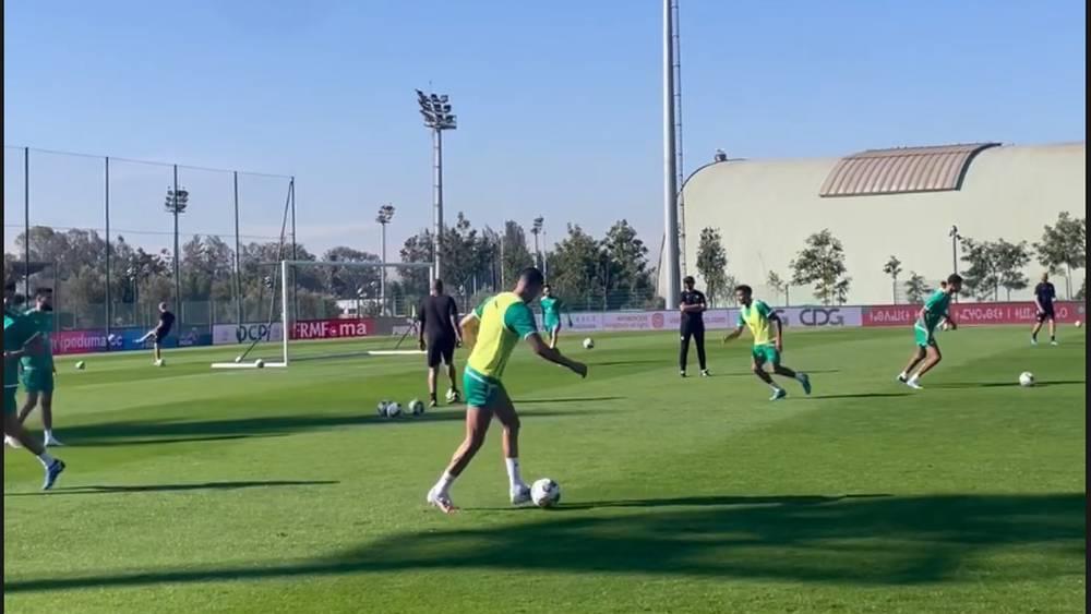 المنتخب المغربي يواصل استعداداته لمواجهة تنزانيا بإجراء حصة تدريبية صباحية
