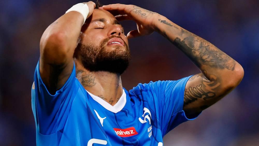 نيمار "في ورطة".. سيدة برازيلية تتهمه بتشغيلها بـ"طريقة غير قانونية" وتطالب بـ 368 ألف يورو كتعويض!