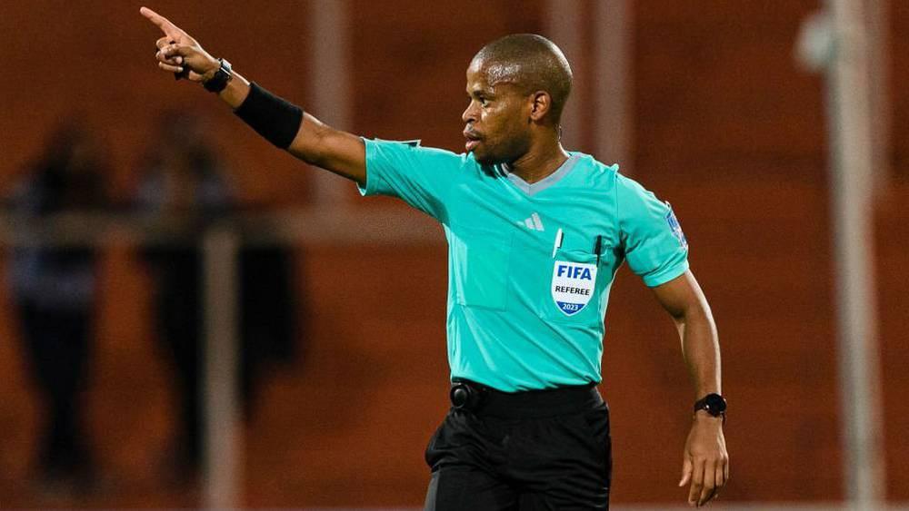 Tanzanie/Maroc - Tom Abongile au sifflet de la rencontre