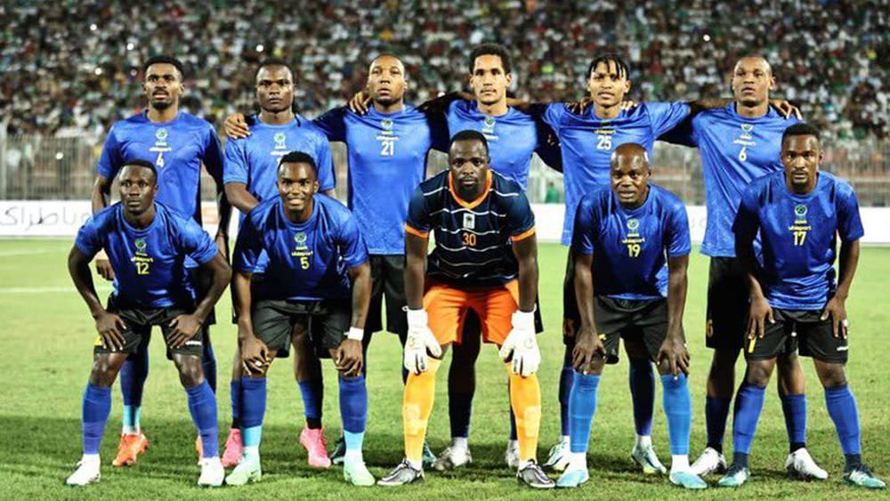 خصم المغرب/ بتواجد 25 لاعبا من بينهم مسوفا.. مدرب تنزانيا يكشف القائمة النهائية المستدعاة للمشاركة في "الكان"