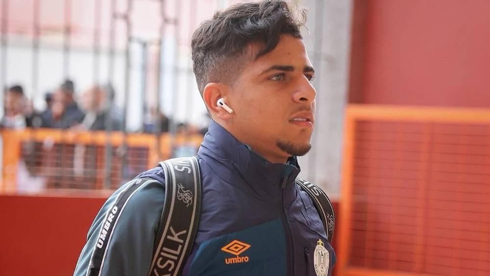 رسميا/ الرجاء الرياضي يعلن انتقال لاعبه محمد سوبول صوب باستيا الفرنسي