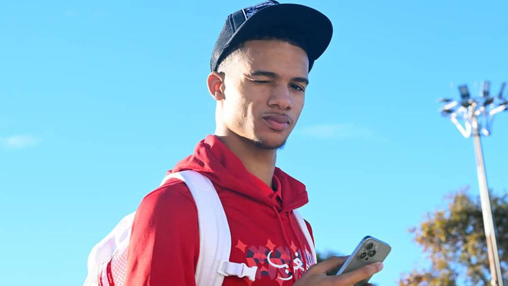 "الكاف" يوصي بمتابعة 5 لاعبين شباب في كأس أمم أفريقيا من بينهم أمير ريتشاردسون