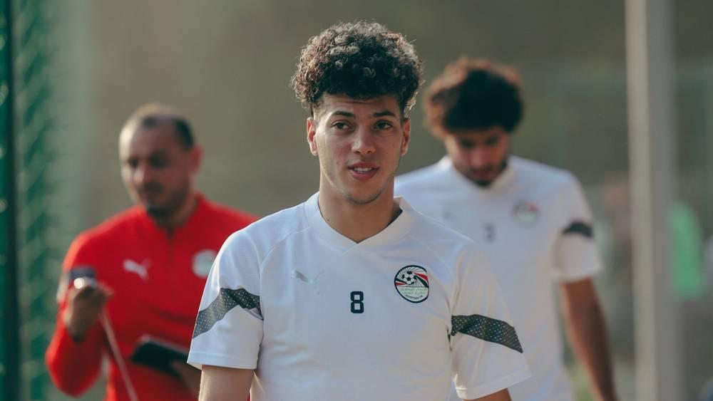 منتخب مصر يعلن إصابة اللاعب إمام عاشور بارتجاج فى المخ ونقله للمستشفى