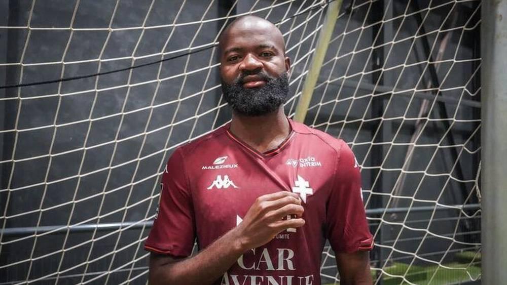 رسميا/ ميتز الفرنسي يُعلن عودة مهاجم الوداد السابق لامكيل زي إلى صفوف الفريق على سبيل الإعارة