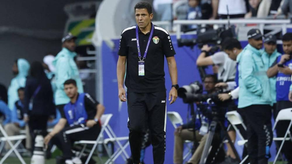 تقارير/ بعد الإنجاز التاريخي.. عموتة في إجازة بالمغرب واجتماع مرتقب بينه وبين الاتحاد الأردني عند عودته