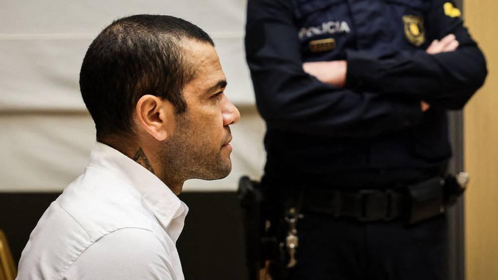 الحكم على داني ألفيس بالسجن 4 سنوات و6 أشهر بتهمة الاعتداء الجنسي