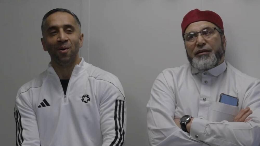 بمناسبة حلول رمضان.. برينتفورد الإنجليزي يستضيف إمام مسجد لمناقشة التدريب والتغذية مع اللاعبين خلال الشهر المبارك