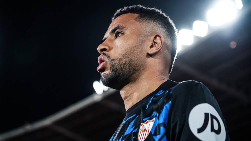 النصيري يغيب عن تداريب إشبيلية بسبب مشكل في الكاحل