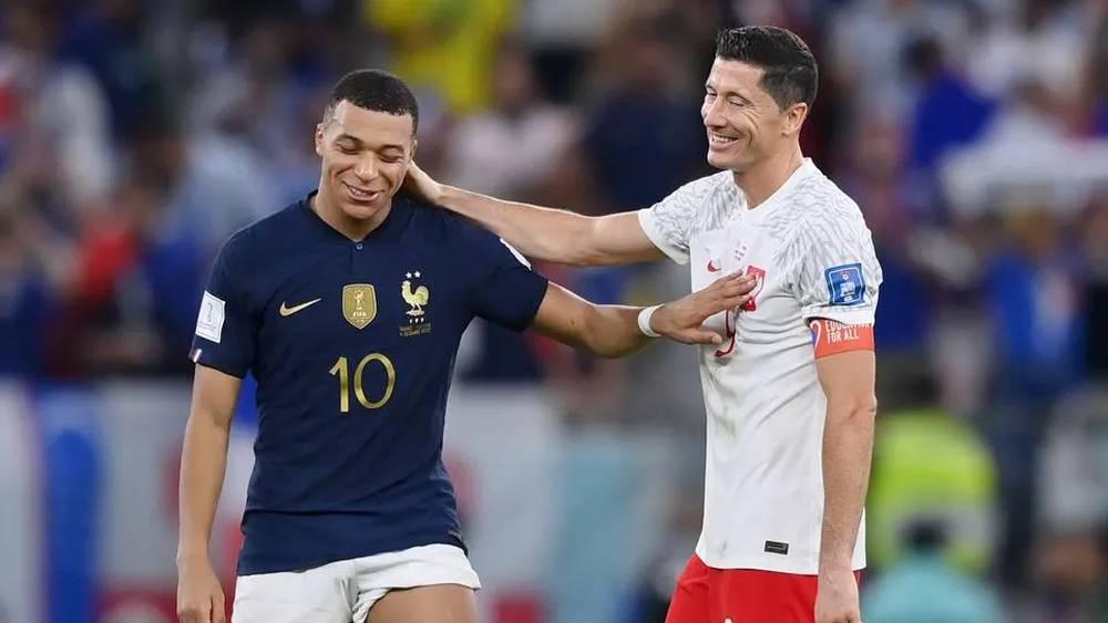 ليفاندوفسكي: "قدوم مبابي إلى الليغا سيكون رائعا ولن أكون خائفا من مواجهته"