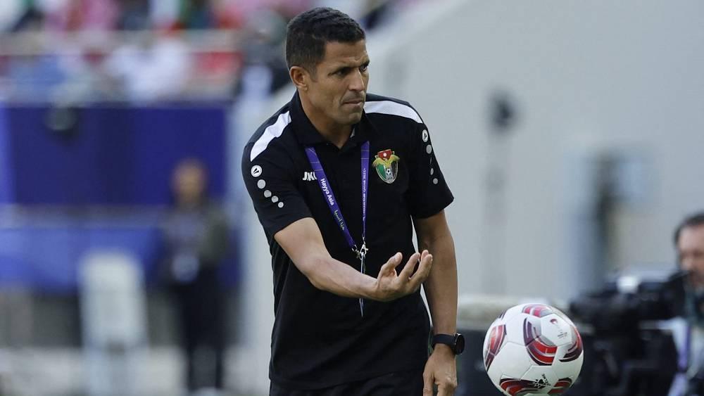 عموتة: "حاليًا أنا المسؤول عن تدريب المنتخب الأردني لكن لدي ظروف شخصية يمكن أن تسمح لي بالاستمرار أو العكس"