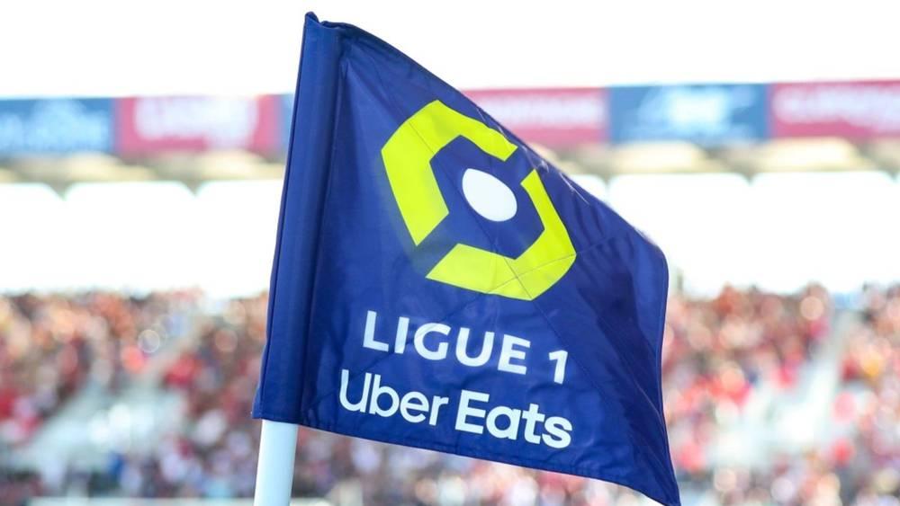 "من يصوم لن يلعب".. إعلامي فرنسي يدعو اللاعبين المسلمين إلى "عدم التزام الصمت" والخروج للدفاع عن حقهم!