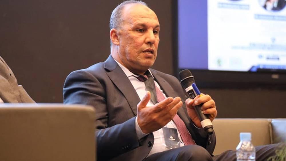 بلقشور: "إصلاح الملاعب بمثابة دعم للأندية وأطالب مجلس الدار البيضاء برفع قيمة المنح المقدمة لفرق المدينة"