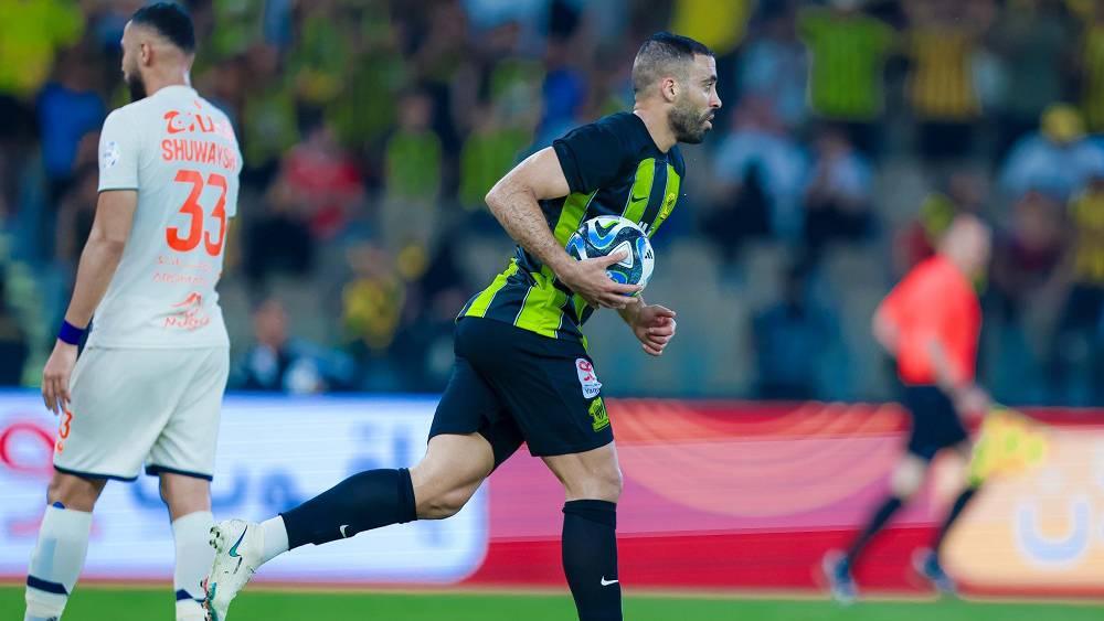 حمد الله يسجل أمام الفيحاء ويرفع رصيده إلى 18 هدفا رفقة الاتحاد السعودي هذا الموسم