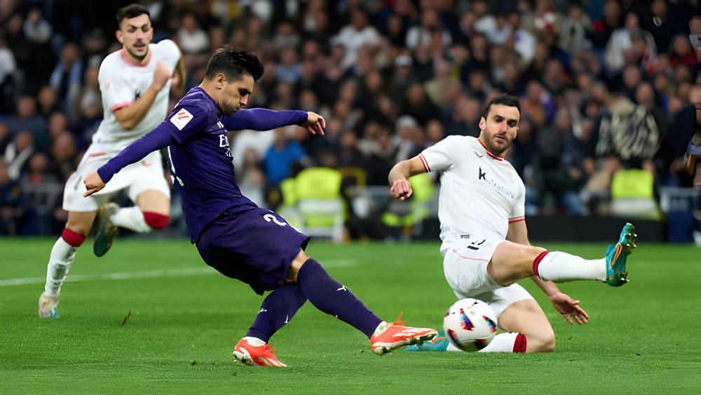 "الليغا"/ دياز يقدم تمريرة حاسمة ويساهم في فوز ريال مدريد المتصدر على أتلتيك بلباو وابتعاده بـ8 نقاط عن برشلونة