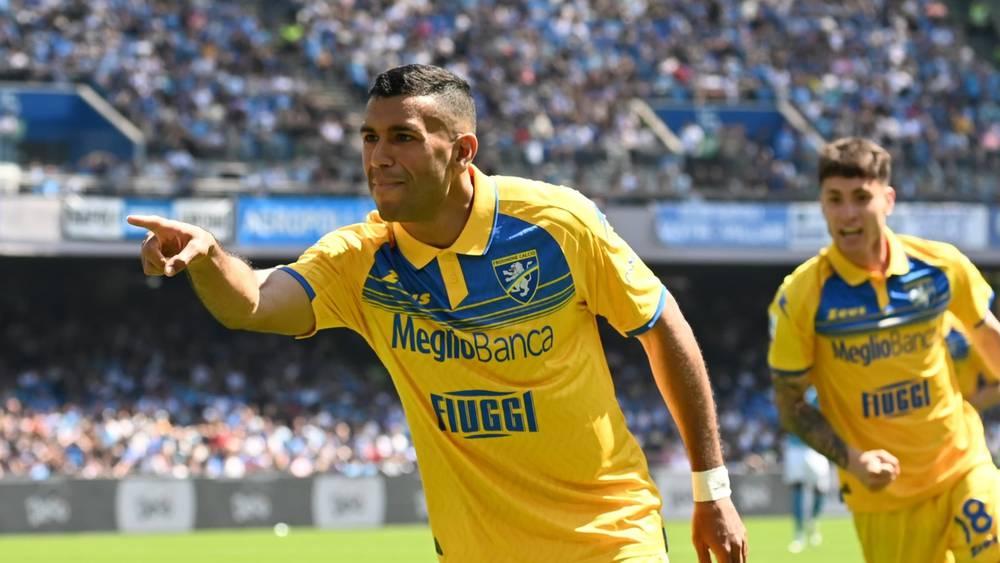 شديرة يسجل هدفين ضد نابولي (2-2) ويرفع رصيده إلى 6 أهداف في الدوري الإيطالي