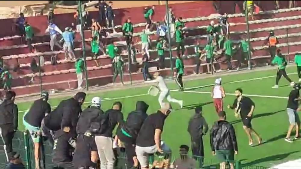 الدفاع الحسني الجديدي يستنكر أحداث الشغب في مباراته أمام شباب أطلس خنيفرة