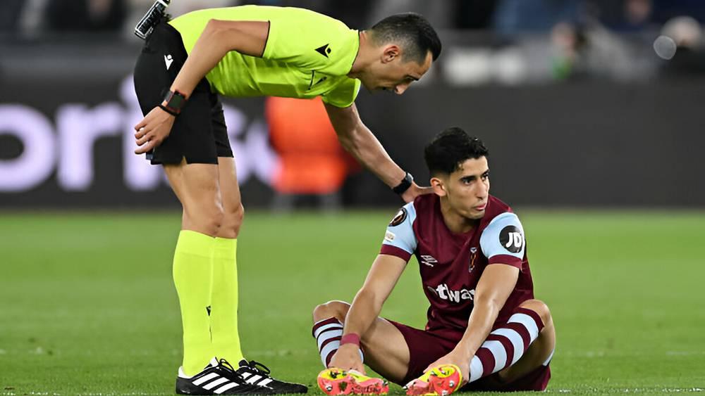 نايف أكرد يتعرض لإصابة جديدة ويغادر الملعب في نهاية الشوط الأول من مواجهة وست هام وباير ليفركوزن