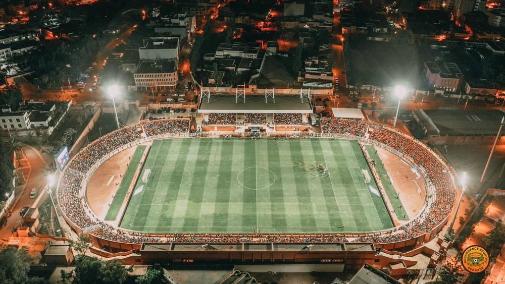 مباراة نهضة بركان واتحاد العاصمة الجزائري تُجرى بشبابيك مُغلقة بعد الإقبال الكبير على التذاكر