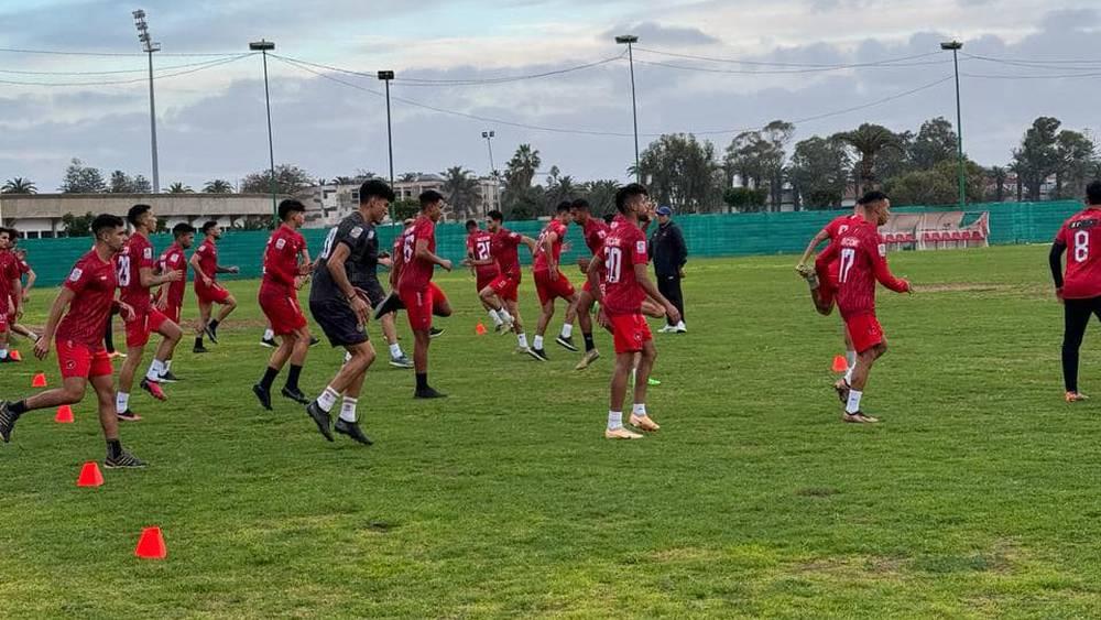 لاعبو شباب المحمدية يعيشون وضعا صعبا بسبب الأزمة المالية للنادي