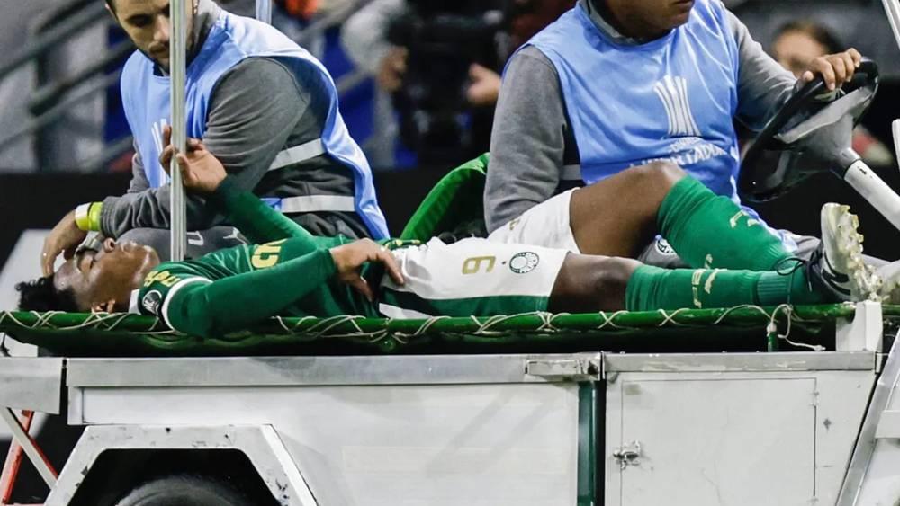 قبل انضمامه لريال مدريد.. إندريك يتعرض للإصابة مع فريقه بالميراس