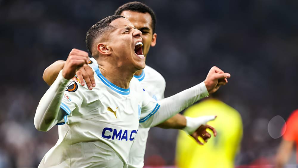 برصيد 6 تمريرات حاسمة.. أمين حارث يتصدر قائمة أفضل الممرين في الدوري الأوروبي