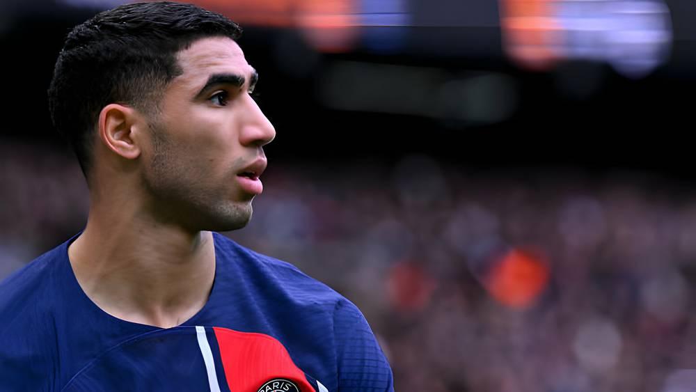 صحفي فرنسي: "سان جيرمان سمح لحكيمي بالذهاب إلى الأولمبياد لإجباره على التمديد.. إنه ناد مجنون"