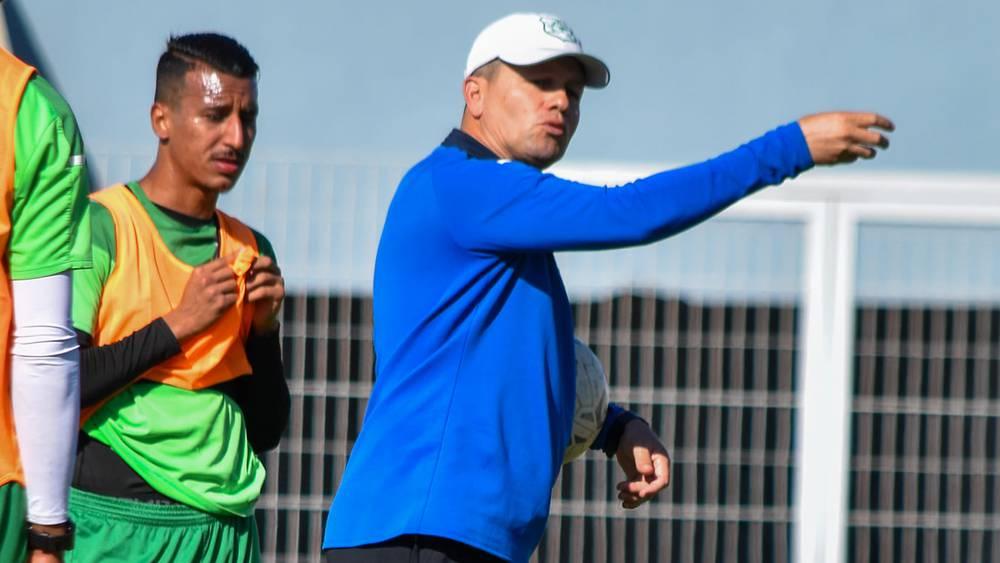 مساعد مدرب الدفاع الجديدي: "تنتظرنا 3 مباريات حاسمة لتحقيق الصعود ولن نتنازل عن هدفنا"